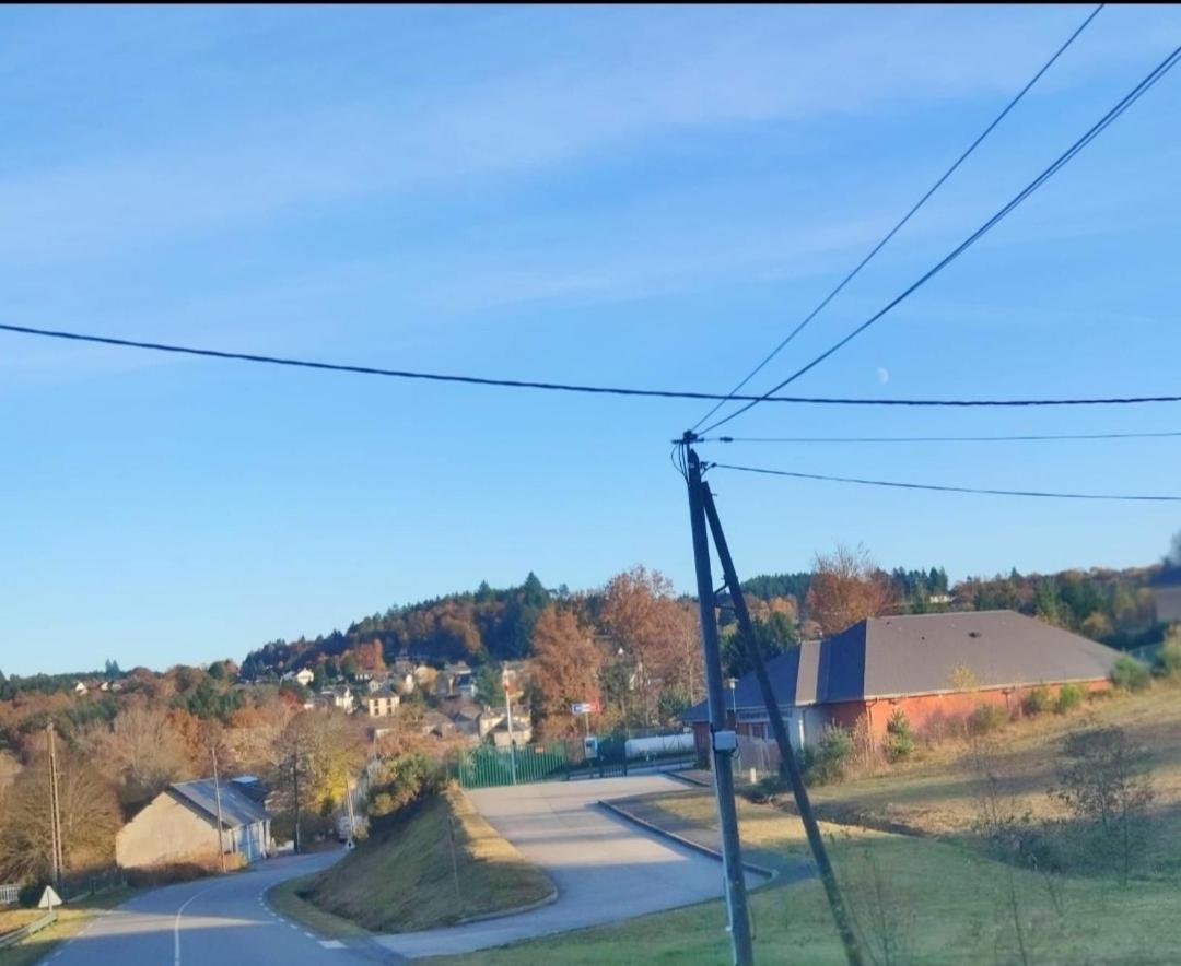 Lavignegite Bugeat Buitenkant foto